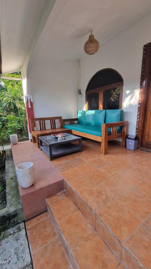 Catra Homestay Beach Apartments 캔디다사 외부 사진