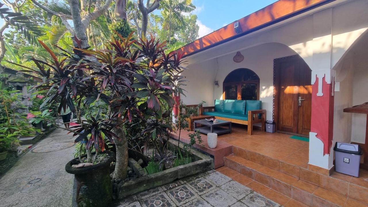 Catra Homestay Beach Apartments 캔디다사 외부 사진