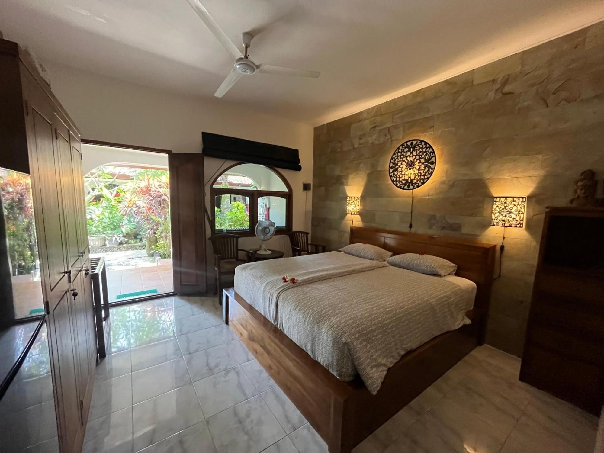 Catra Homestay Beach Apartments 캔디다사 외부 사진